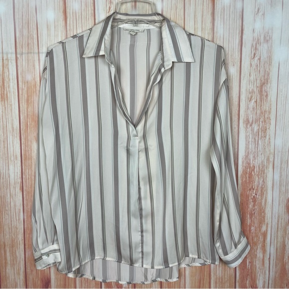 Grade & Gather Two Piece Striped Pajama Set (M/L) - Picture 2 of 16